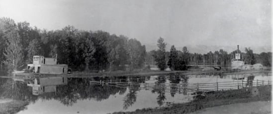 Two steamboats, the Mary Anne and the State of Montana, at Demersville in 1891